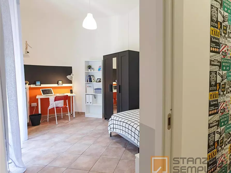 Immagine 6 di Stanza singola in affitto  in Via Pignasecca n. 15  a Napoli