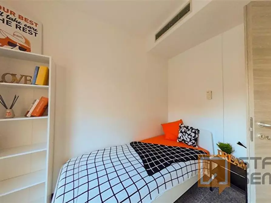 Immagine 1 di Stanza singola in affitto  in Via Dante 108 a Cagliari