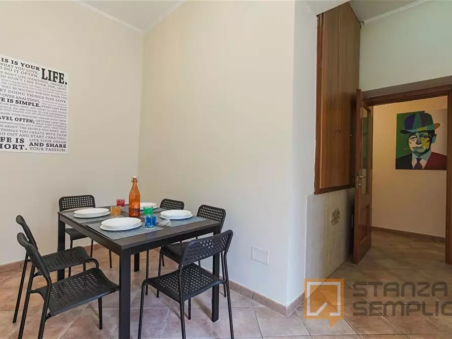 Immagine 17 di Stanza singola in affitto  in Via Pignasecca n. 15  a Napoli