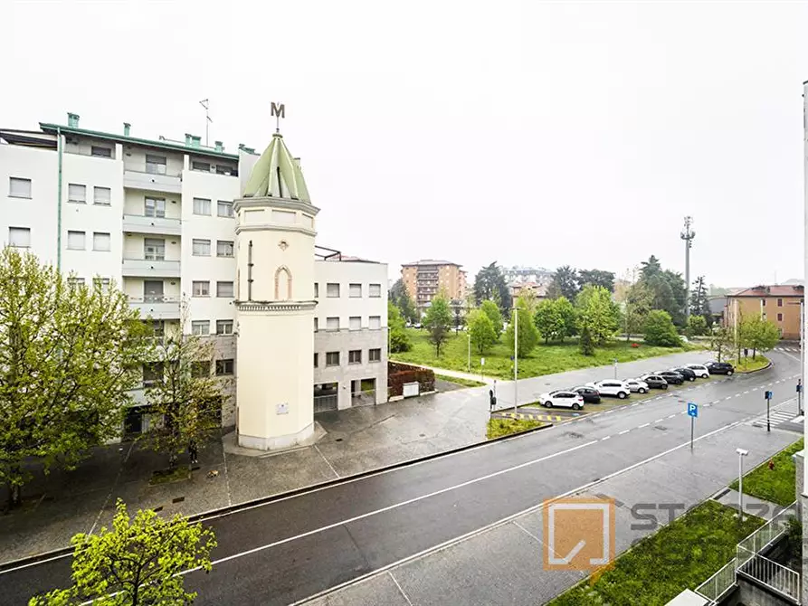 Immagine 15 di Stanza singola in affitto  in VIA BERIZZI 16 a Bergamo