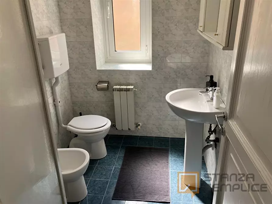 Immagine 3 di Stanza singola in affitto  in Via SALITA PIANO DI ROCCA 8/8 a Genova