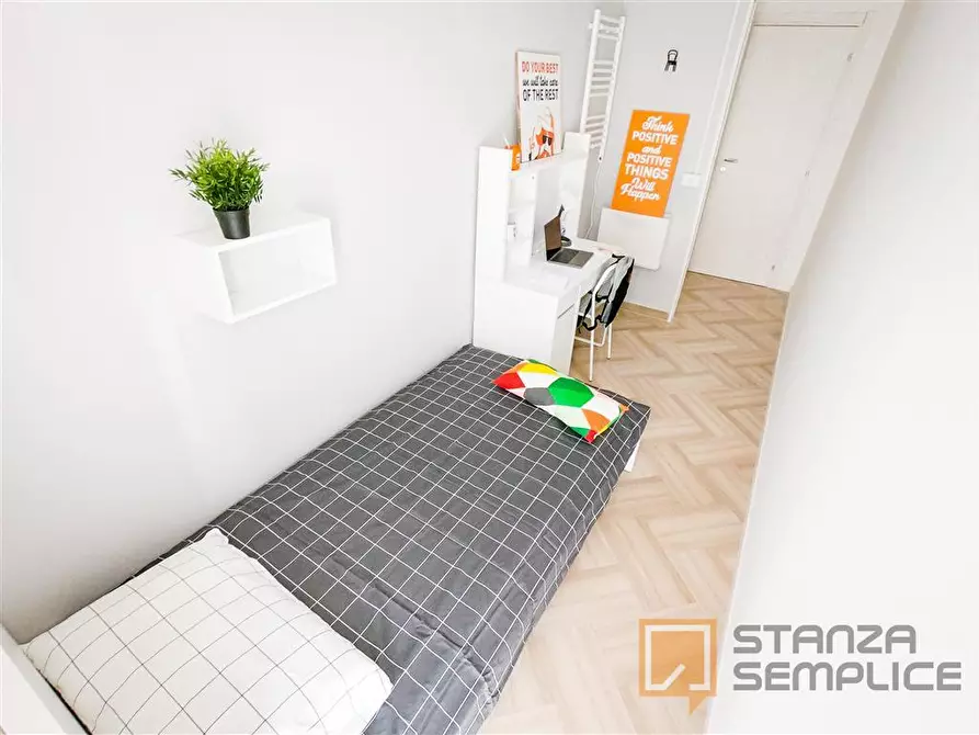Immagine 1 di Stanza singola in affitto  in Via Giulio Petroni 25/5 a Bari