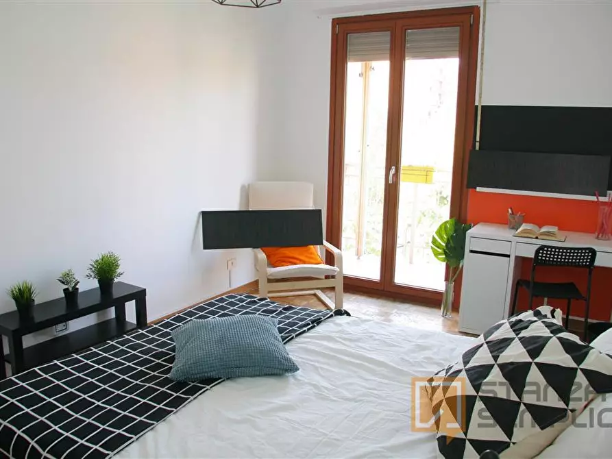 Immagine 2 di Stanza singola in affitto  in Via Palmiro Togliatti 23 a Torino