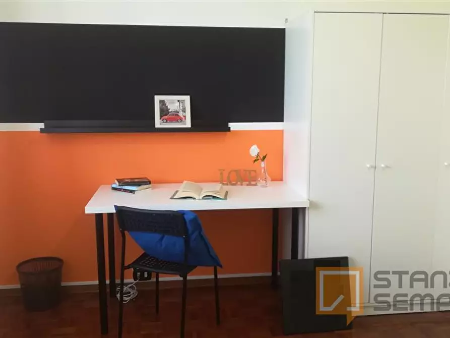 Immagine 1 di Stanza singola in affitto  in LARGO 8 MARZO a Parma