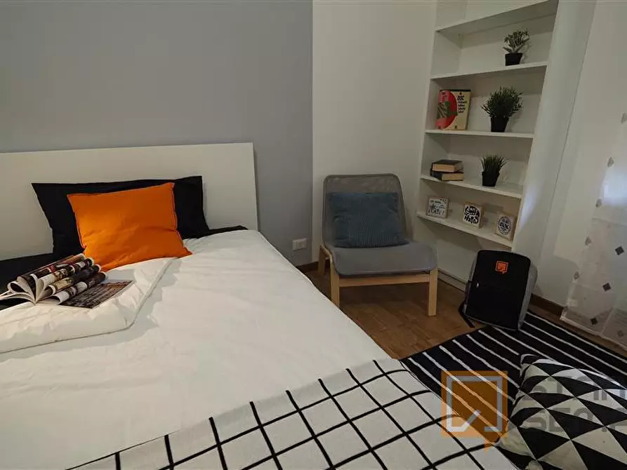 Immagine 4 di Stanza singola in affitto  in Via Santa Chiara 50 a Torino