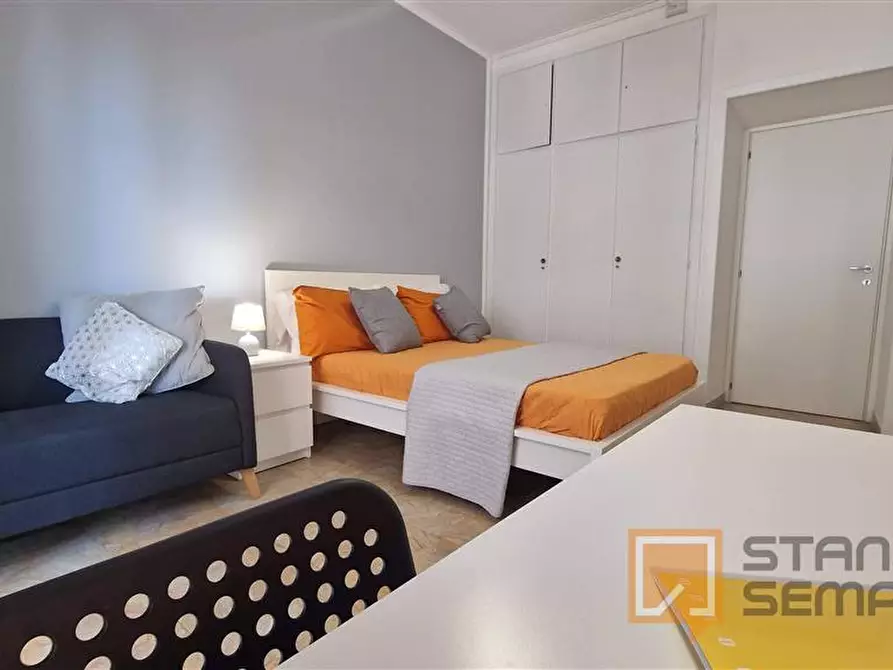 Immagine 8 di Stanza singola in affitto  in Lungotevere di Pietra Papa, 61  a Roma