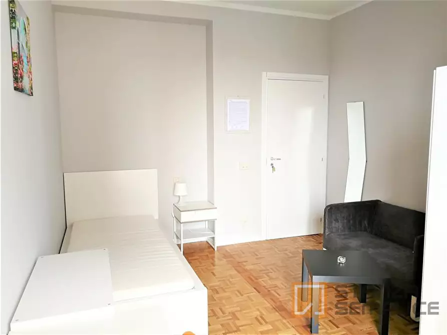 Immagine 1 di Stanza singola in affitto  in STRADA MAZZINI- GAL. POLIDORO a Parma