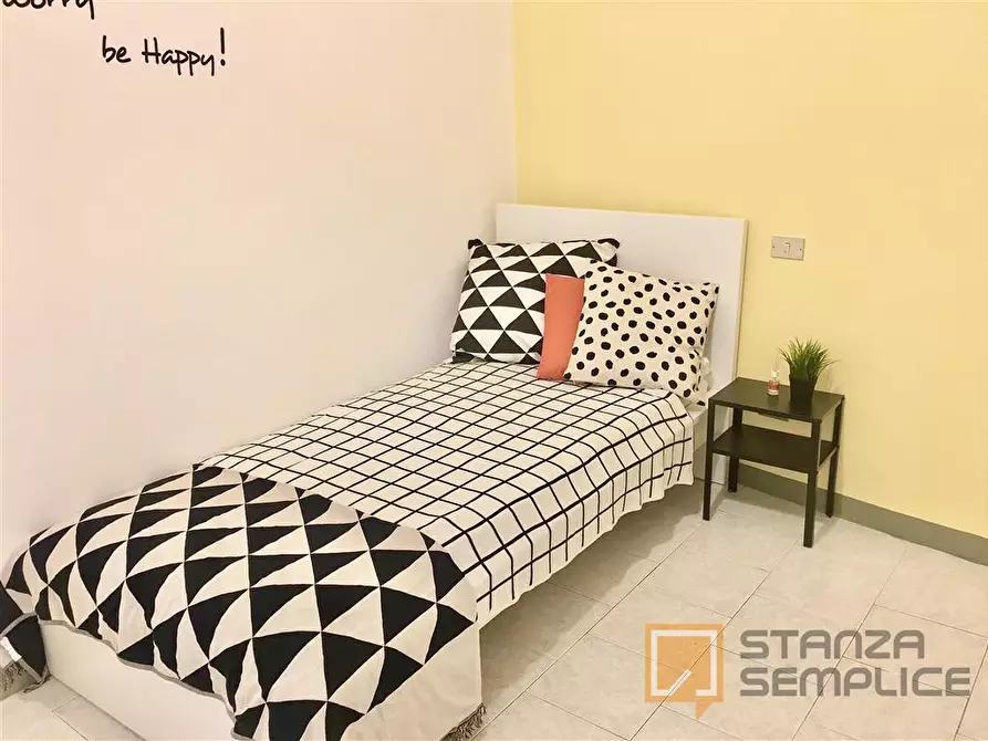 Immagine 2 di Stanza singola in affitto  in Via Via del Ponte Rosso 13 a Firenze