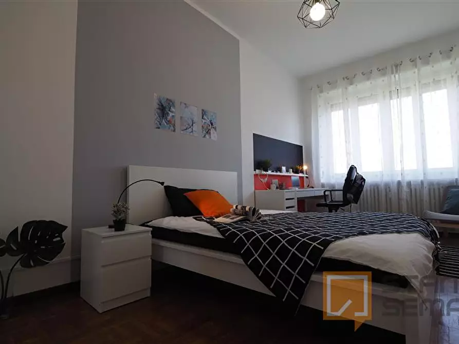 Immagine 1 di Stanza singola in affitto  in Corso Luigi Einaudi 53 a Torino