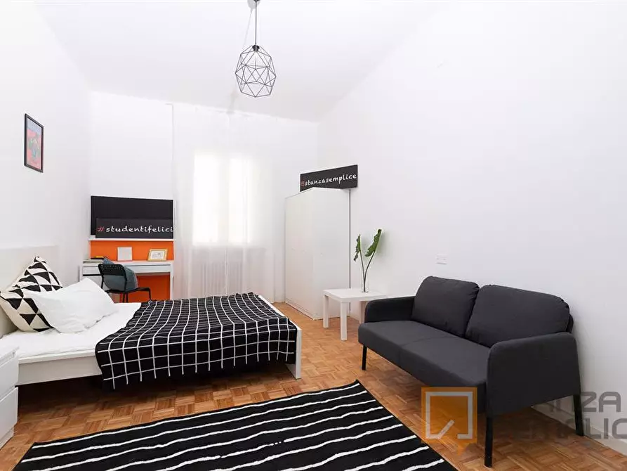 Immagine 2 di Stanza singola in affitto  in CORSO D'AUGUSTO, 108 a Rimini