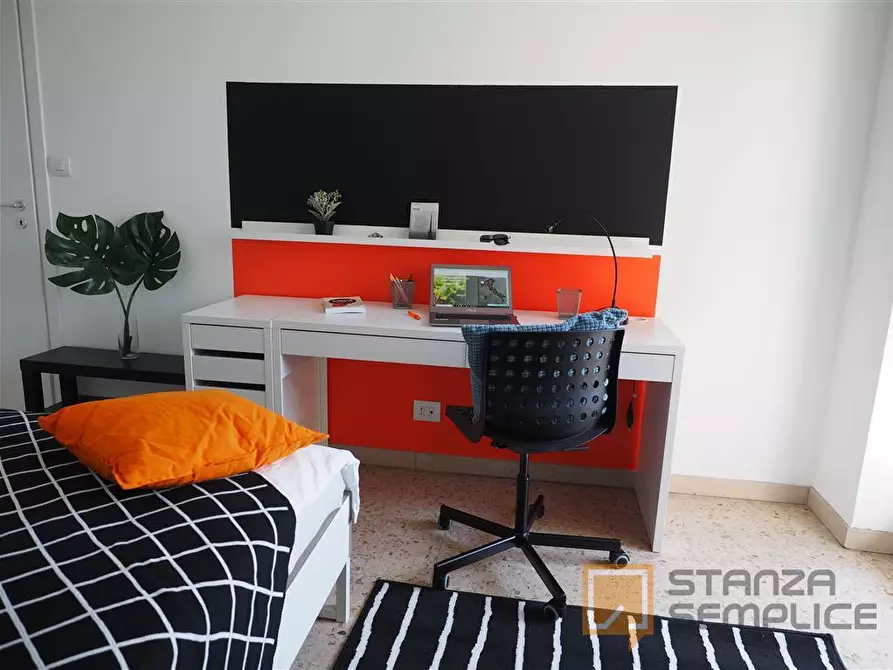 Immagine 3 di Stanza singola in affitto  in Via Amedeo Ugolini 9/a a Torino