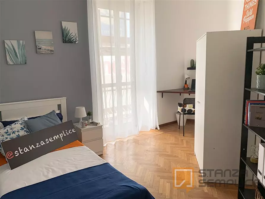 Immagine 2 di Stanza singola in affitto  in Via Caraglio 87 a Torino