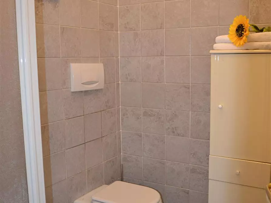 Immagine 15 di Stanza singola in affitto  in VIA PORTICI 11 a Rovereto