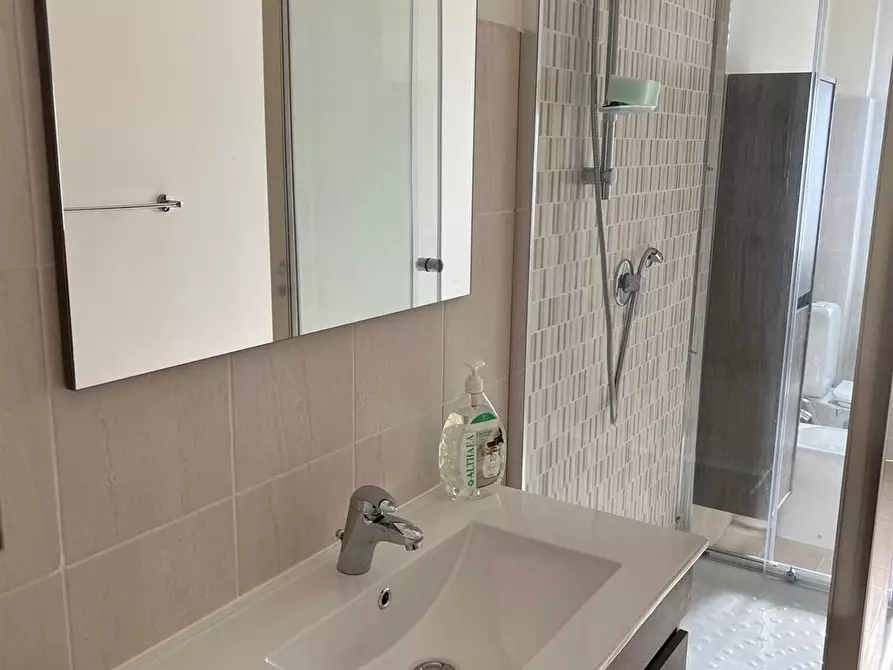 Immagine 4 di Stanza singola in affitto  in via d'angio 91 a Catania