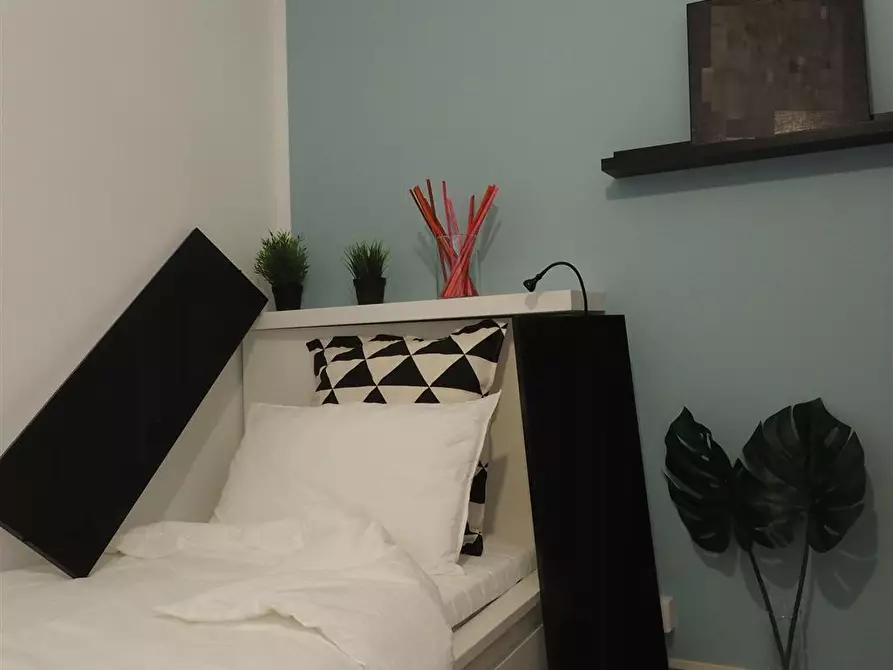 Immagine 4 di Stanza singola in affitto  in Via Rodolfo Renier 63 a Torino