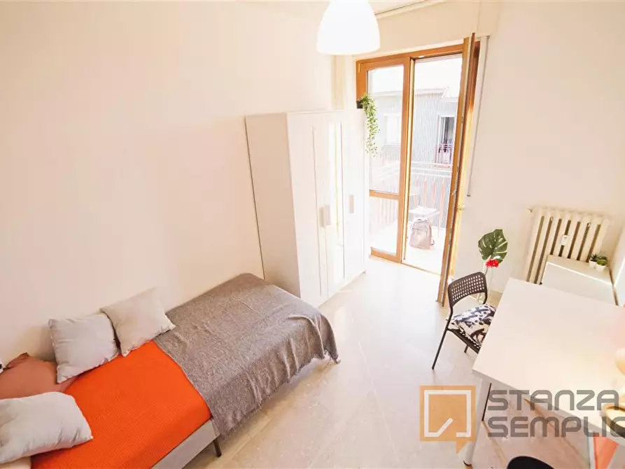 Immagine 1 di Stanza singola in affitto  in Via Salvatore Sassi 10 a Lecco