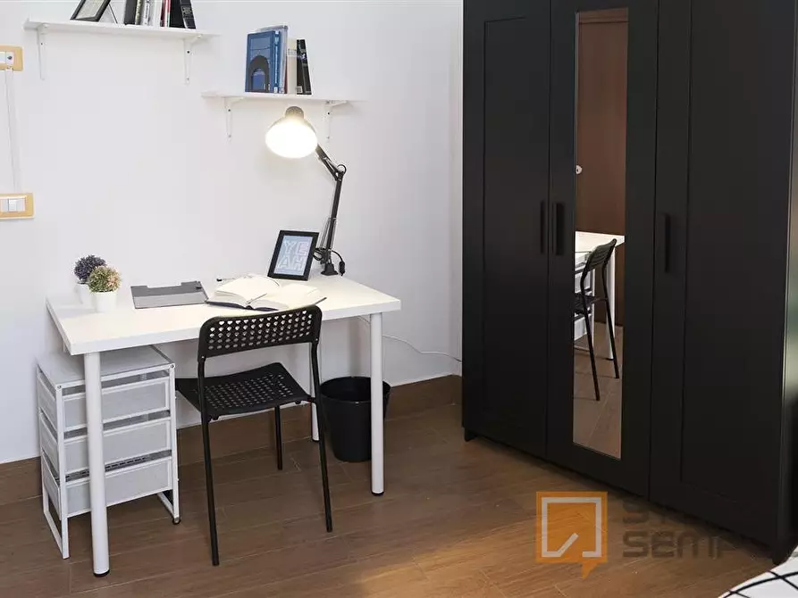 Immagine 3 di Stanza singola in affitto  in Via Enrico Pessina n. 15 a Napoli