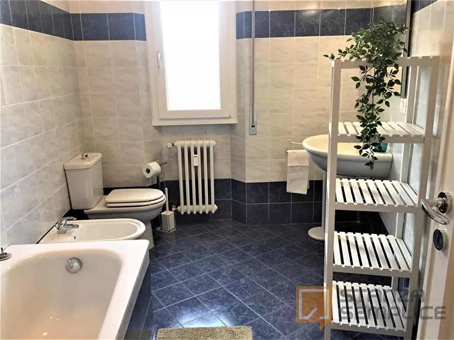 Immagine 12 di Stanza singola in affitto  in VIA Q. SELLA 44 (3) a Firenze