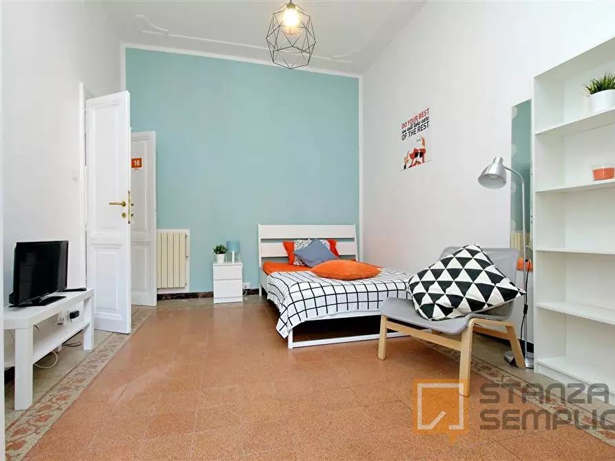 Immagine 3 di Stanza singola in affitto  in Via di Villa Koch 4 a Roma
