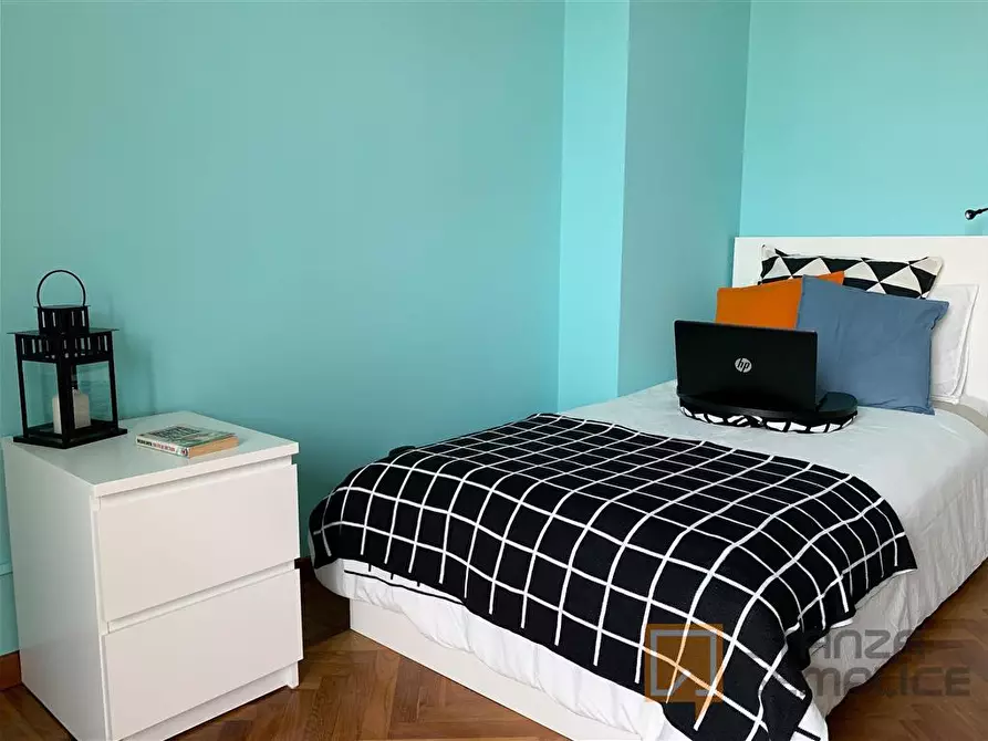 Immagine 2 di Stanza singola in affitto  in Via Elba n.10 a Torino