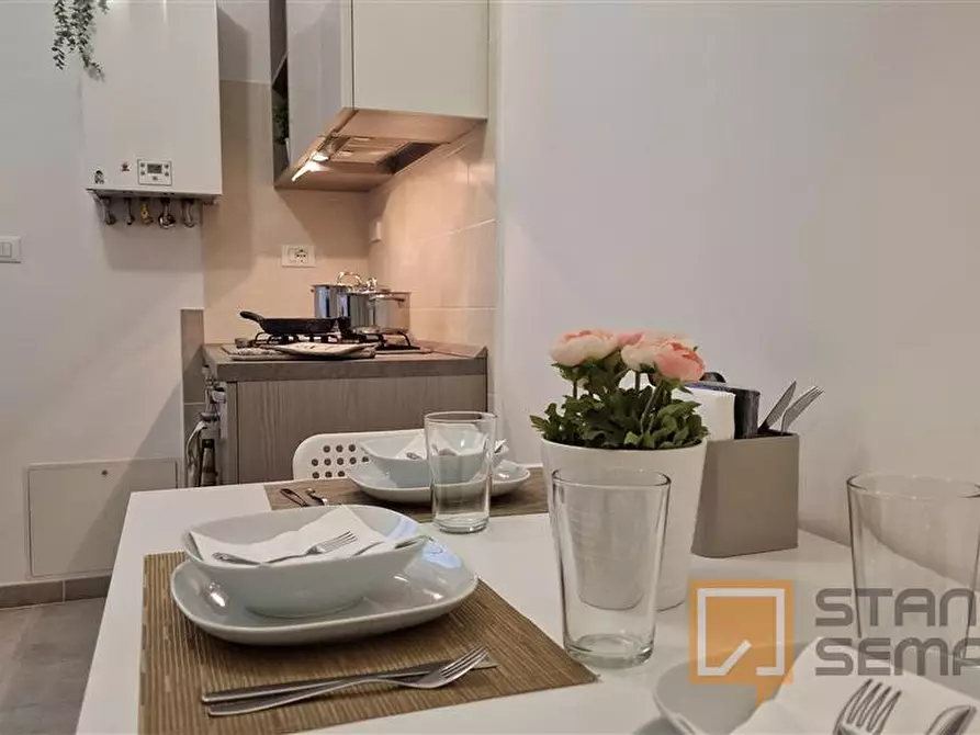 Immagine 20 di Stanza singola in affitto  in Via Cerveteri, 13 a Roma