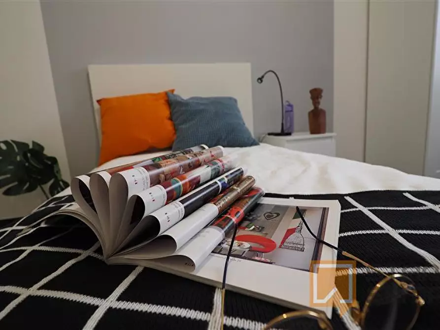 Immagine 2 di Stanza singola in affitto  in Via Santa Chiara 50 a Torino