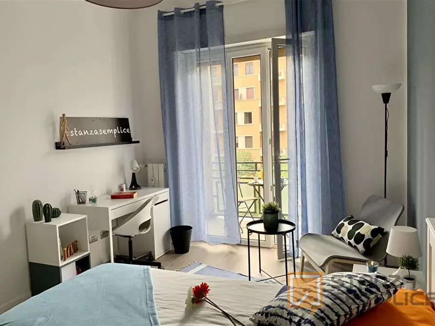 Immagine 2 di Stanza singola in affitto  in Corso Peschiera n.248 a Torino