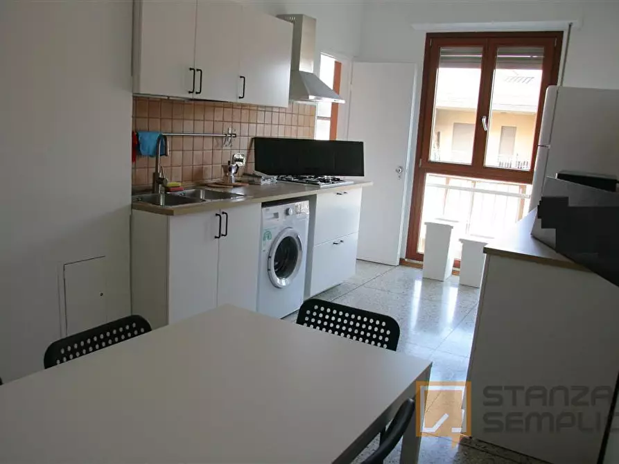 Immagine 4 di Stanza singola in affitto  in Via Palmiro Togliatti 23 a Torino