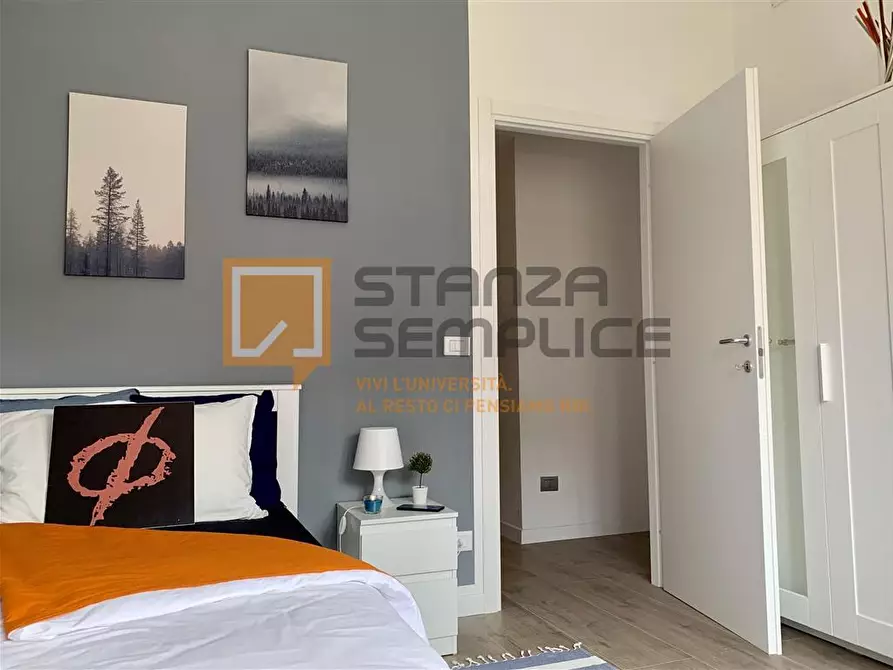 Immagine 1 di Stanza singola in affitto  in Corso Peschiera n.248 a Torino