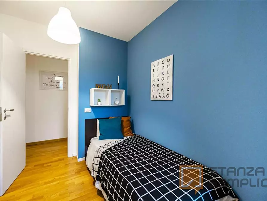 Immagine 2 di Stanza singola in affitto  in VIA BERIZZI 16 a Bergamo