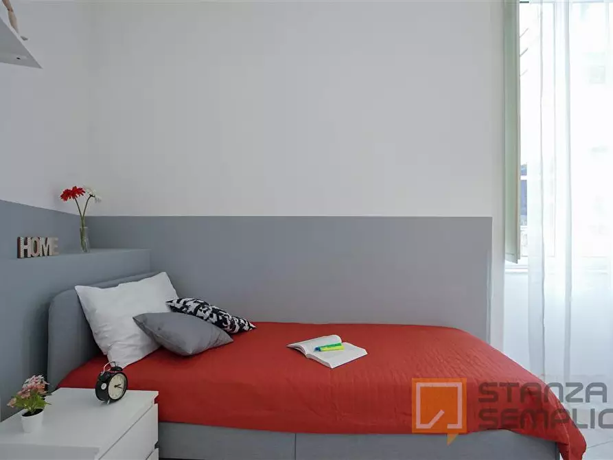 Immagine 6 di Stanza singola in affitto  in Vico Noce 27 a Napoli