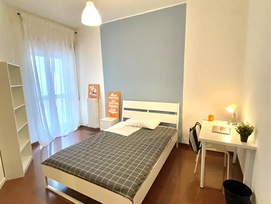 Immagine 1 di Stanza singola in affitto  in Via Prospero Petroni 30 a Bari