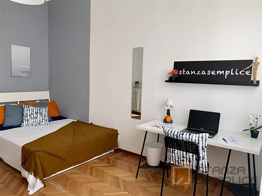 Immagine 2 di Stanza singola in affitto  in Via Caraglio 87 a Torino
