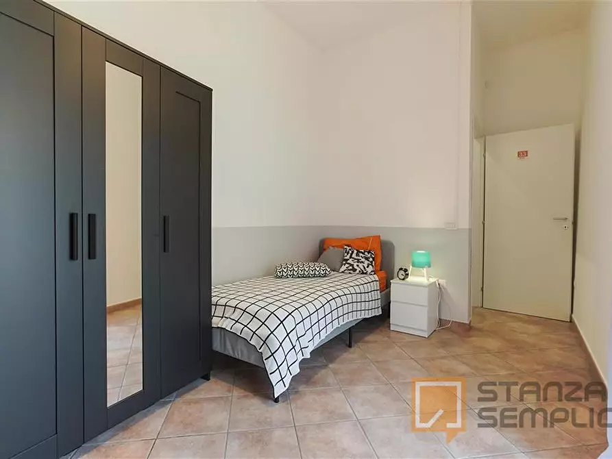 Immagine 3 di Stanza singola in affitto  in Via Pignasecca n. 15  a Napoli