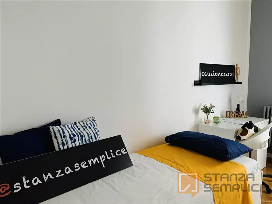 Immagine 2 di Stanza singola in affitto  in Via Sant'Agostino n.12 a Torino