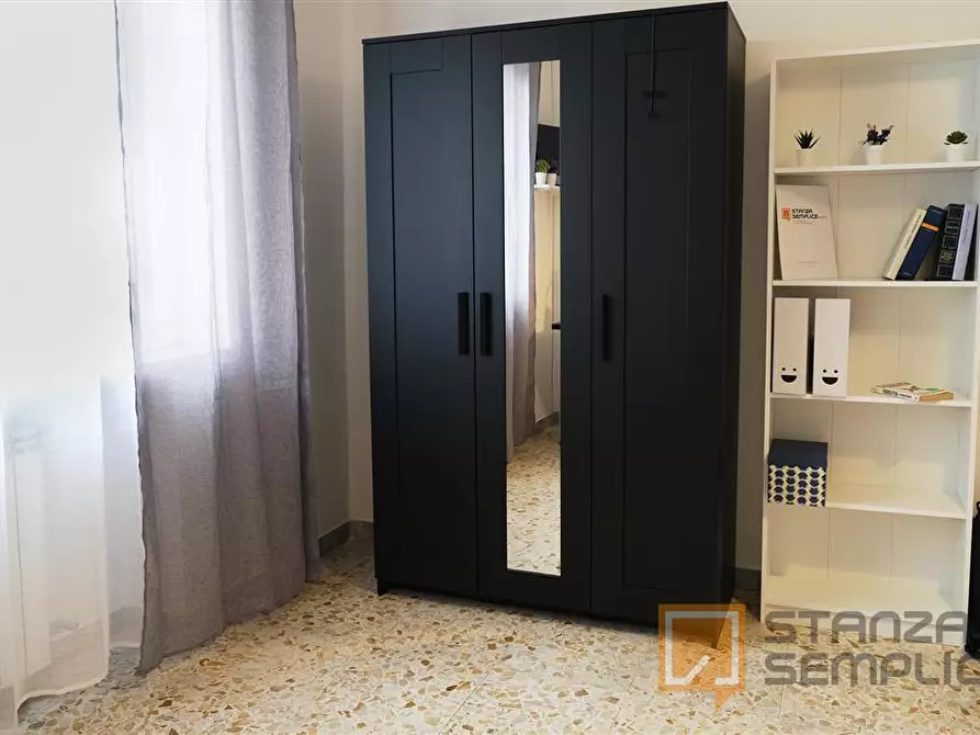 Immagine 4 di Stanza singola in affitto  in Via Terracina n. 381 fab. A - sc. H int. 27 a Napoli