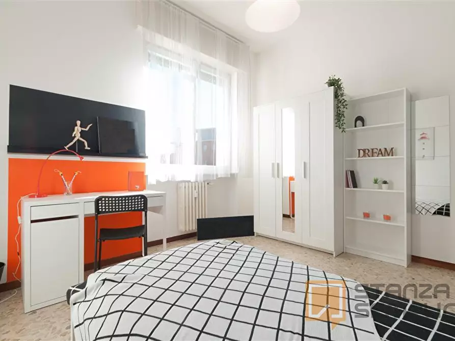 Immagine 2 di Stanza singola in affitto  in VIA BASCHENIS 7 a Bergamo