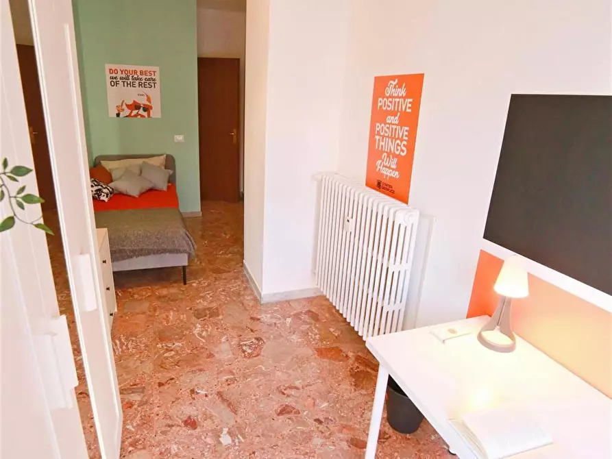 Immagine 3 di Stanza singola in affitto  in Via Como 10 a Lecco