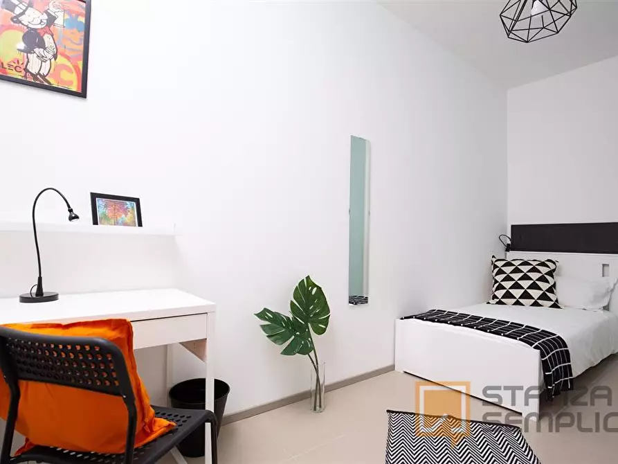 Immagine 2 di Stanza singola in affitto  in VICOLO GIOIA,1 a Rimini