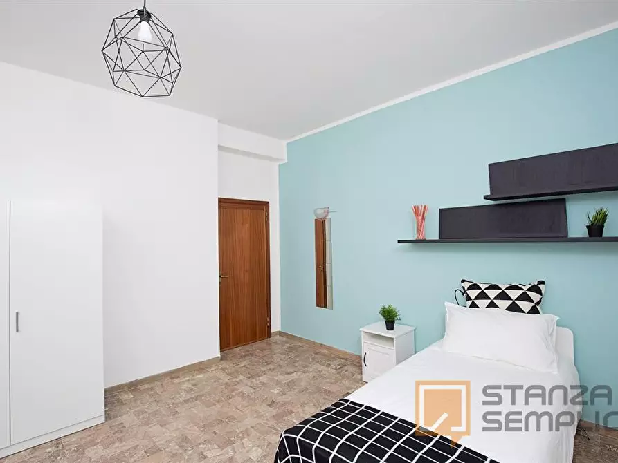 Immagine 4 di Stanza singola in affitto  in VIA BASTIONI SETTENTRIONALI, 49 a Rimini