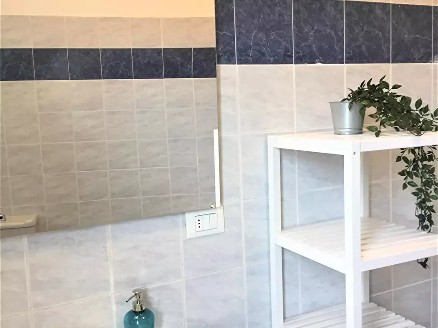 Immagine 13 di Stanza singola in affitto  in VIA Q. SELLA 44 (3) a Firenze