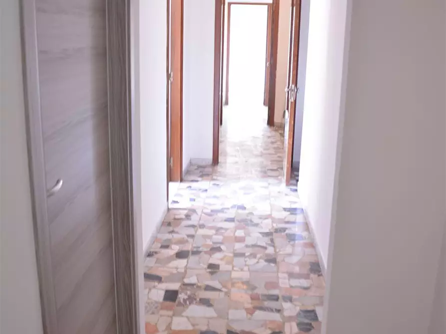 Immagine 8 di Stanza singola in affitto  in Via is mirrionis 87 a Cagliari