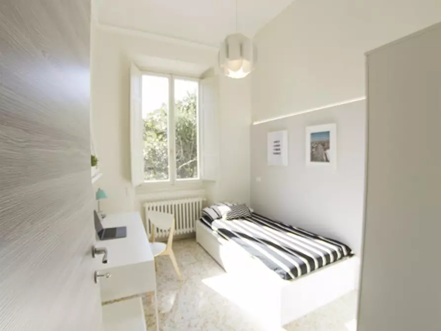 Immagine 2 di Stanza singola in affitto  in Via Giotto 35 a Firenze