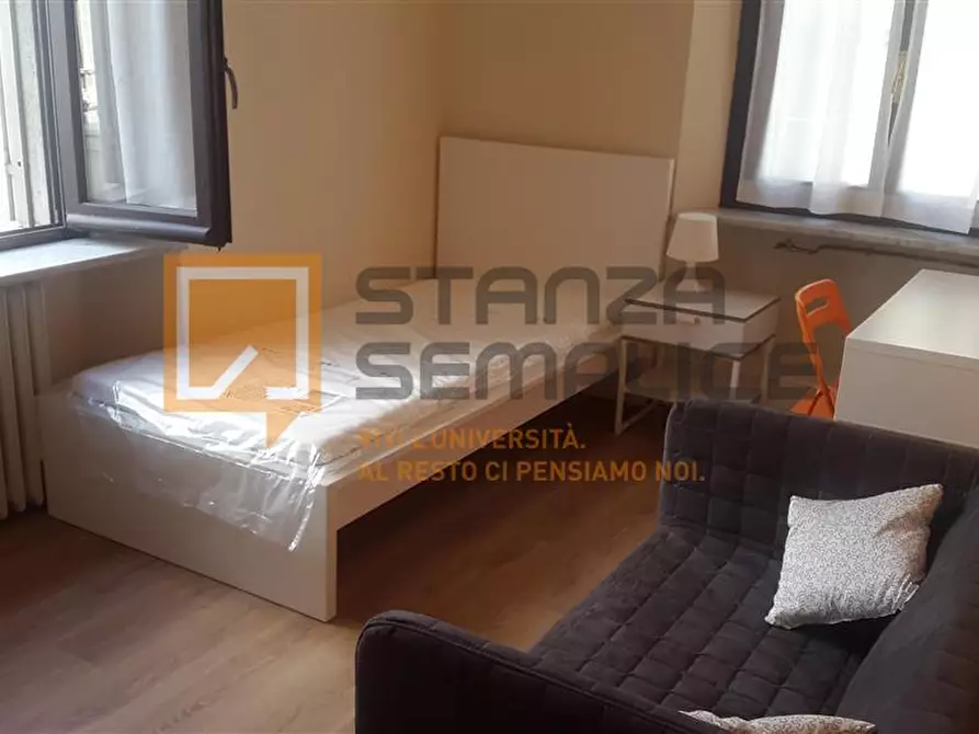 Immagine 1 di Stanza singola in affitto  in BORGO RONCHINI 9 a Parma