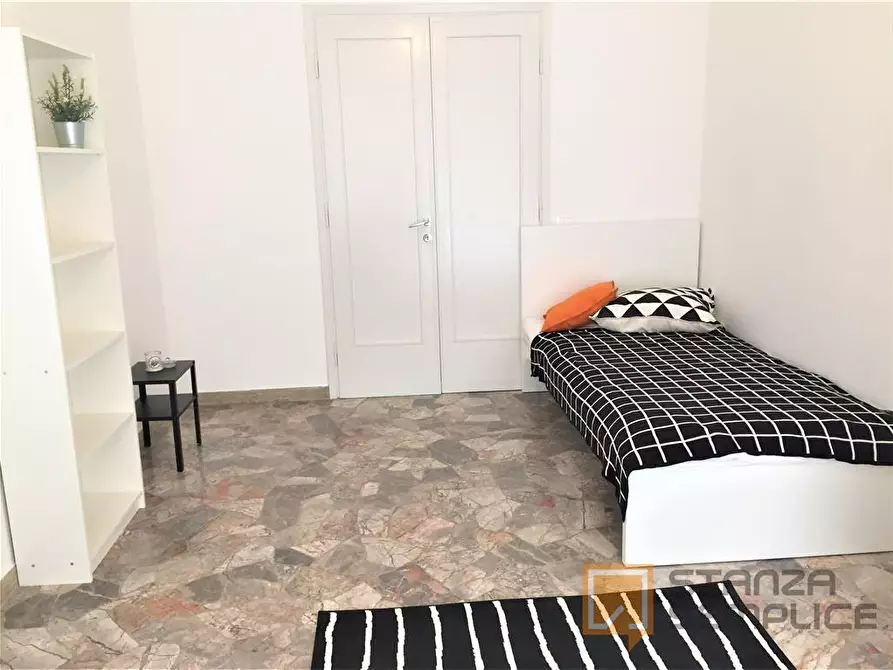 Immagine 2 di Stanza singola in affitto  in VIA Q. SELLA 44 (3) a Firenze