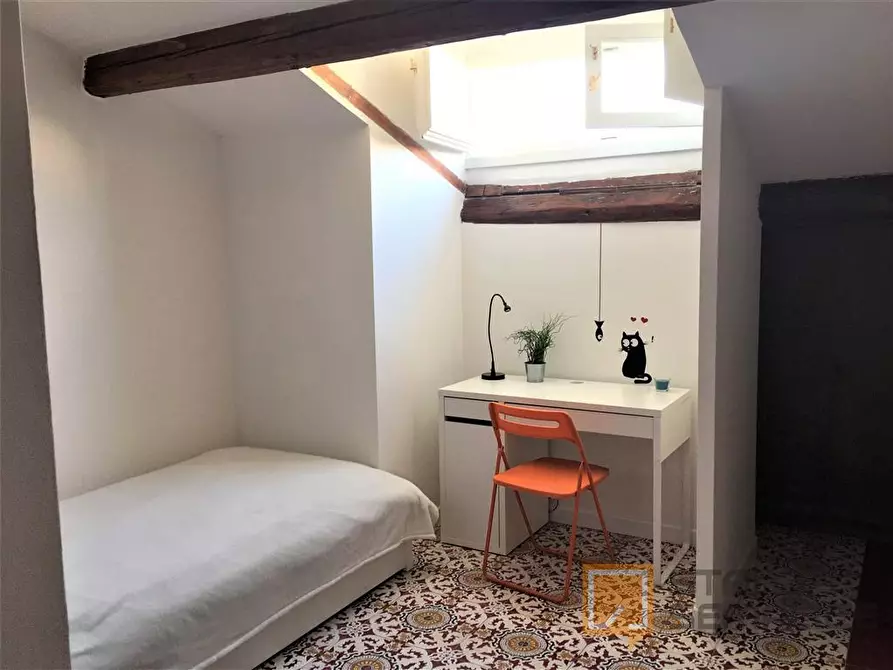 Immagine 4 di Stanza singola in affitto  in VIA DELLA CERNAIA 38 a Firenze