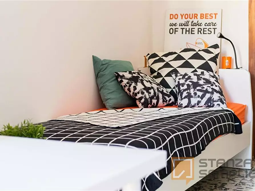 Immagine 1 di Stanza singola in affitto  in Via Tiziano n.62 a Cagliari