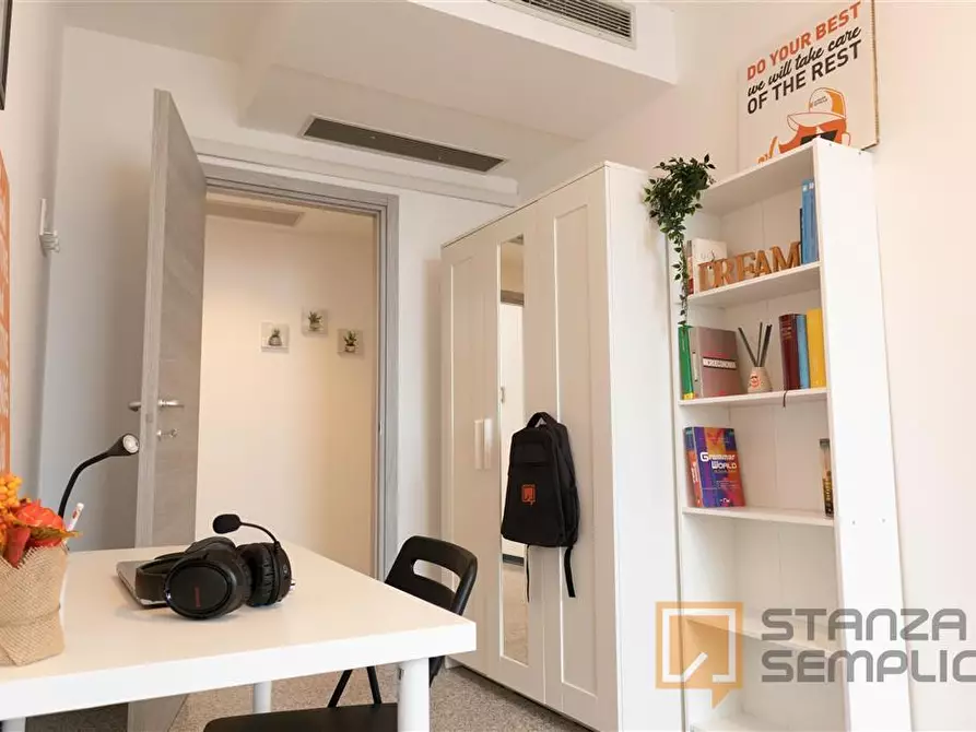 Immagine 2 di Stanza singola in affitto  in Via Dante 108 a Cagliari