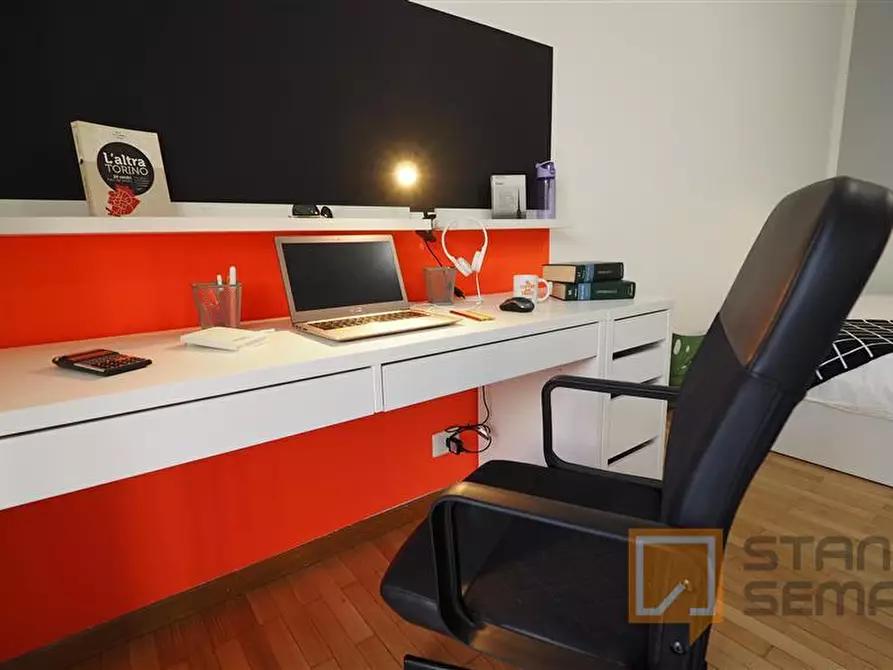 Immagine 4 di Stanza singola in affitto  in Via Santa Chiara 50 a Torino