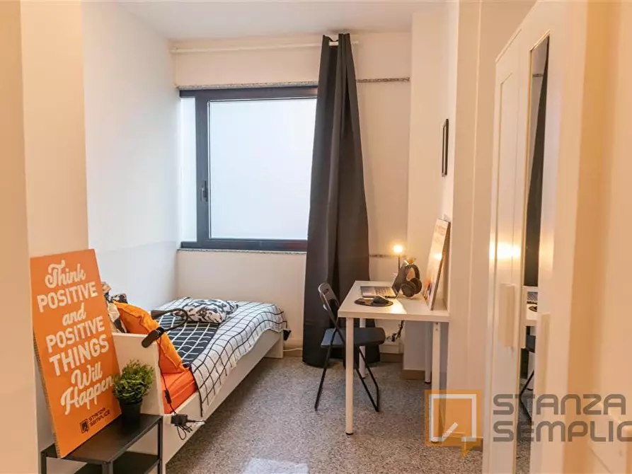 Immagine 1 di Stanza singola in affitto  in Via Dante 108 a Cagliari